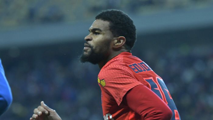 Malcom Edjouma, mesaj pentru Gigi Becali după FCSB - Universitatea Craiova: „Dacă nu marchez, sunt schimbat la pauză!”. Fotbalistul acuză arbitrajul: „Penalty! Nu înțeleg decizia”