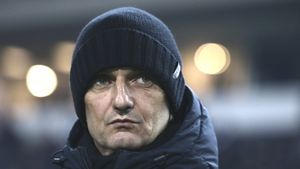 UEFA nu a mai suportat să vadă ce i se întâmplă lui Răzvan Lucescu în Grecia și a reacționat oficial