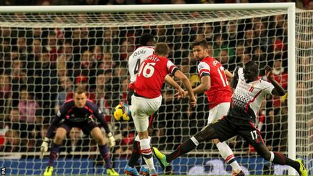 Spectacol pe Anfield: Liverpool - Arsenal 3-3! Firmino și Giroud au reușit câte o "dublă"