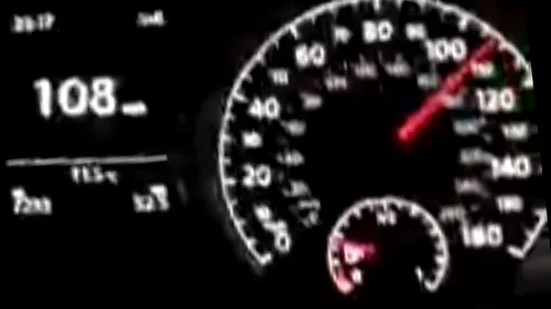 VIDEO ȘOCANT | Acest tânăr s-a filmat în timp ce mergea cu peste 170 km/h ÎN ORAȘ și a transmis totul LIVE pe internet