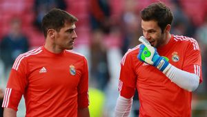 Jesus Fernandez, momente incredibile în România! Fostul portar de la Real Madrid s-a întâlnit cu ursul și a postat imaginile pe net! FOTO