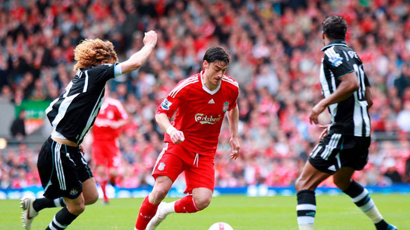 Galata s-a "pansat" cu un super-jucător după împrumutul lui Culio!** Ce salariu regesc va avea Albert Riera la Istanbul