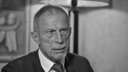 Fostul secund al lui Christoph Daum de la naționala României, reacție sfâșietoare după decesul antrenorului german: „Știa că i se apropie sfârșitul. A murit lângă familia lui”. EXCLUSIV