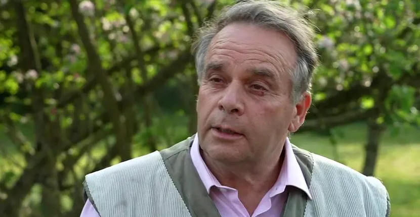 Un deputat britanic a vizionat materiale pornografice de pe telefonul mobil, în Camera Comunelor. Două colege l-au surprins