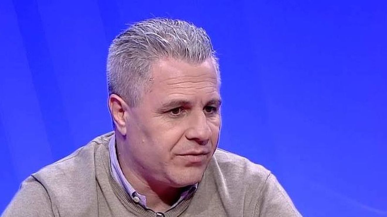 Cum le-a șocat Marius Șumudică pe stewardesele unui zbor din Portugalia! S-a dezbrăcat în chiloți și a vrut să sară: „Gata! Dați-mă jos”