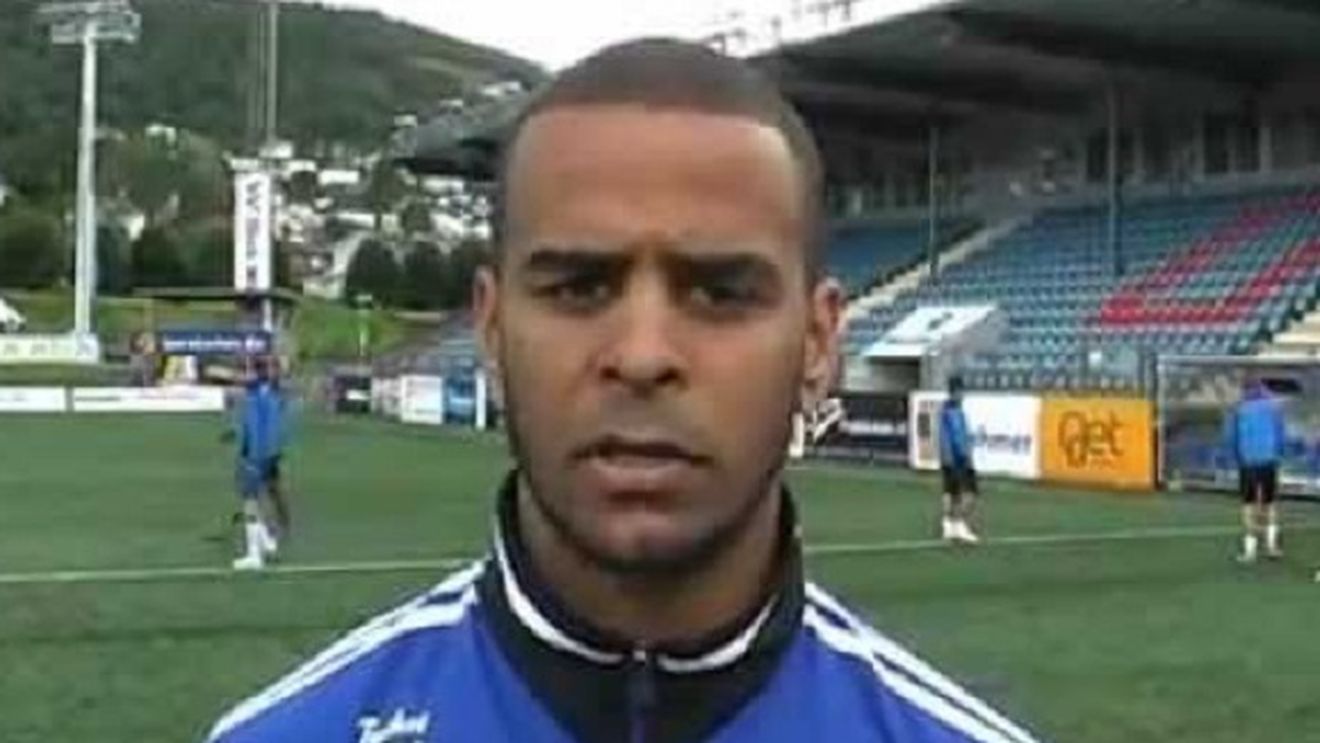 EXCLUSIV | Bine ai venit în România, Michael Babatunde! A crezut că prinde transferul carierei, dar a ajuns într-o situație șocantă. Blocat pe aeroportul Otopeni dintr-un motiv incredibil: "I-au luat pașaportul, e o țigănie!" Cu trebuie să semneze