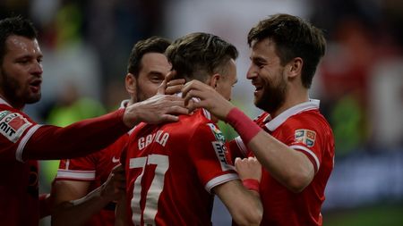 Stoican își joacă viitorul la Dinamo în derby-ul cu Steaua și mizează pe o ofensivă totală. Ce surprize a pregătit pentru Gâlcă și cum ar putea arăta primul 11 al "câinilor" 