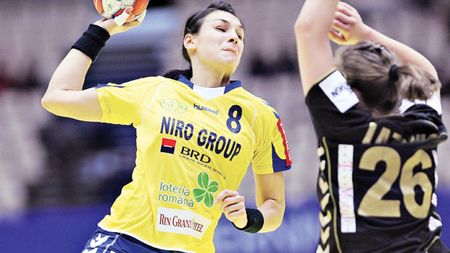 Neagu: "A fost totul extraordinar"** Vezi cum s-au încurajat fetele înaintea finalei mici