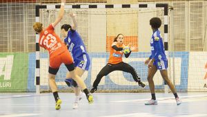 Cea mai frumoasă declarație de dragoste pentru Oltchim:** "Iubesc handbalul de când joc aici!" Promisiunea "femeii păianjen" înainte de meciul cu Gyor