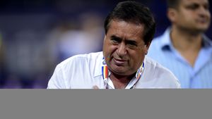 EXCLUSIV | Astra, pe un butoi cu pulbere! Un oficial din Liga 1 știa cum pot fi evitate dezastrele financiare, dar nimeni nu l-a ascultat: "Sunt anomalii care se întâmplă doar în țările bananiere"