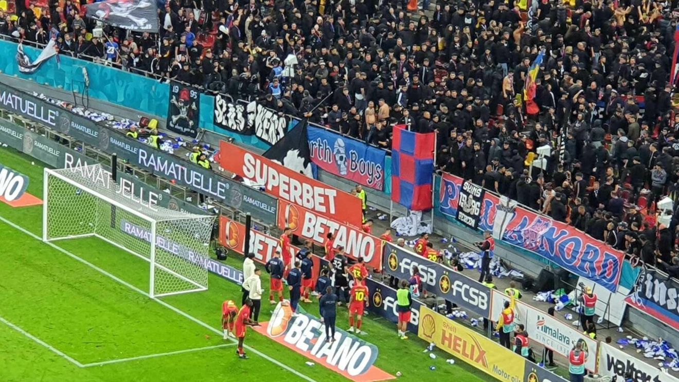 Suporterii din Peluza Nord i-au pedepsit pe jucătorii de la FCSB după înfrângerea cu Rapid! Ce s-a întâmplat la finalul partidei de pe Arena Națională