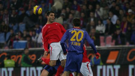 Ținte: Ganea și Zaharia