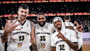 Știm finala Cupei României la baschet masculin! Rapid a reușit o surpriză uriașă în penultimul act