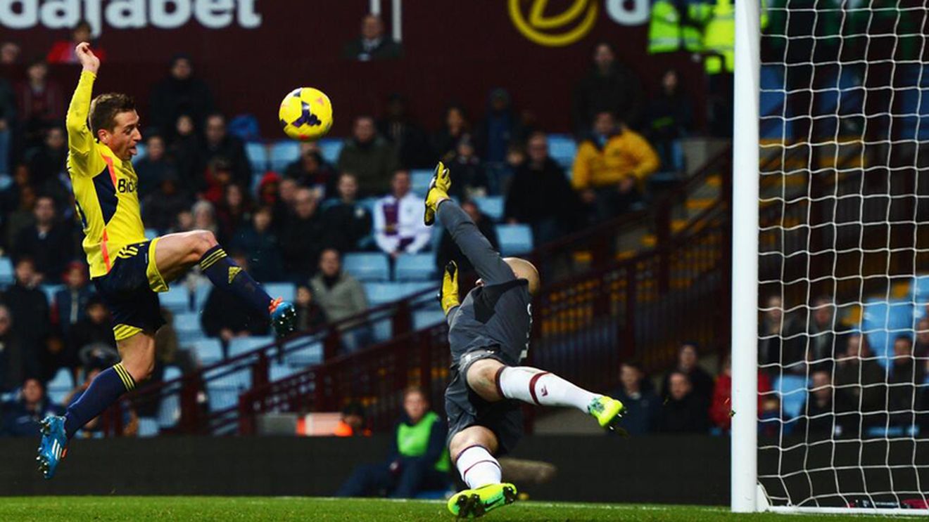 VIDEO - Faza în care Premier League a înghețat! "E trist ce s-a întâmplat! Jucătorul își cere scuze non-stop"