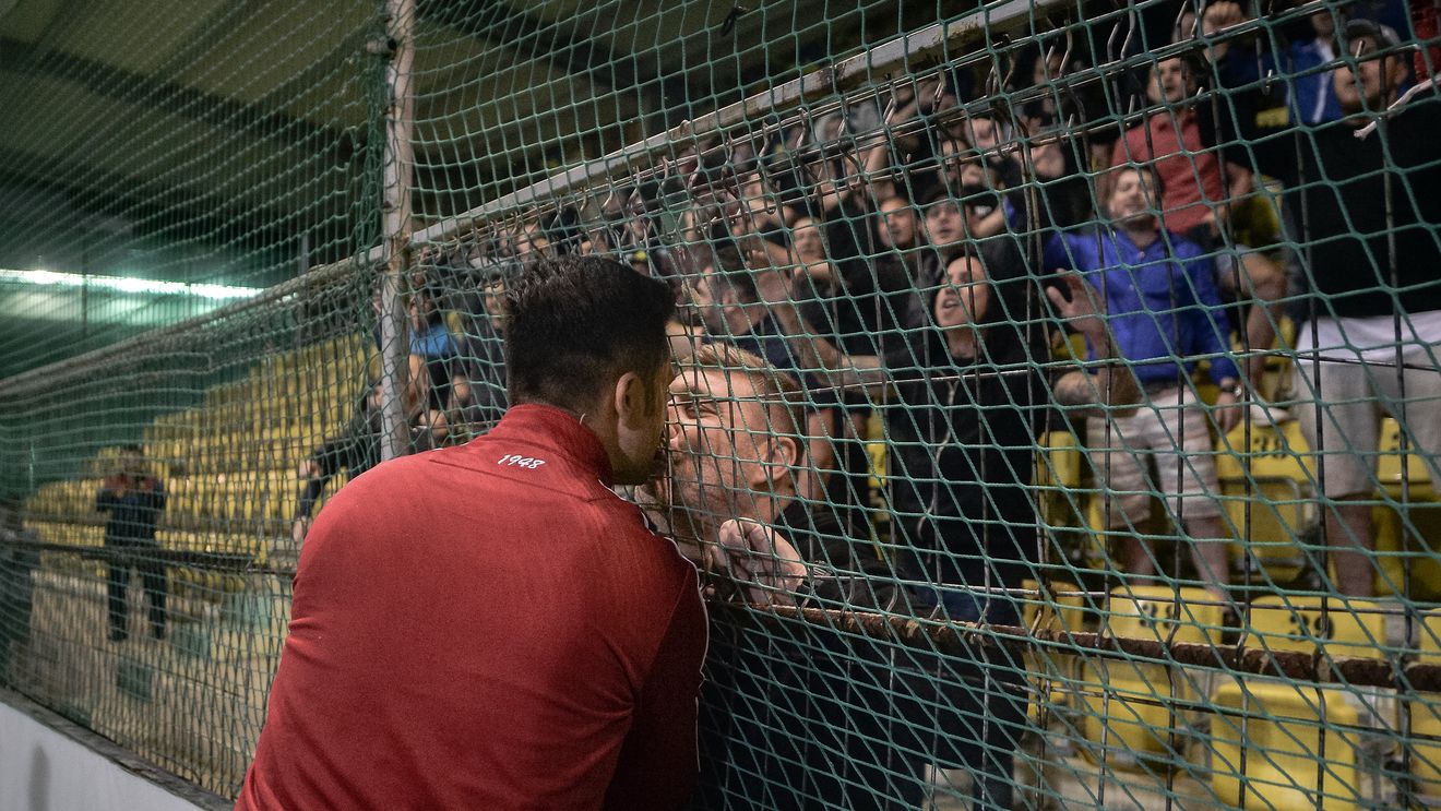 Bratu, mulțumit de copiii lui Dinamo: "Vă promit că o să facem față în play-off!". "Mitraliera" a anunțat plecarea unui om de bază: "Îi mulțumim pentru plusul de valoare pe care l-a adus"