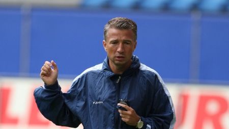 Petrescu: "Vrem să ajungem în finală și s-o câștigăm!"