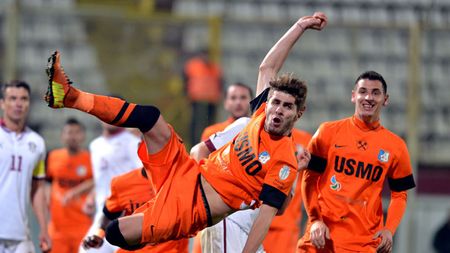 Răduț a schimbat fața joclui cu Viitorul și a început deja să-l impresioneze pe Reghe:** "Mă bucur că mă laudă"