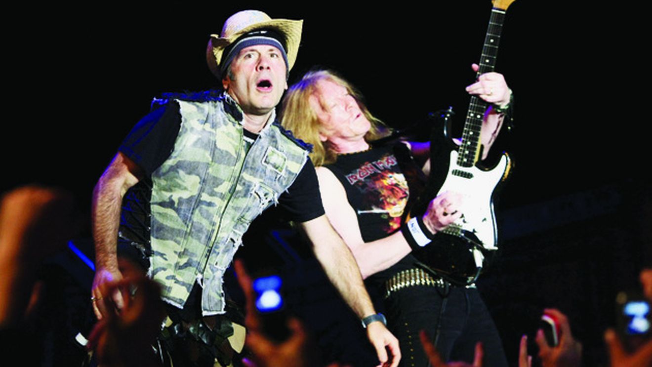 Microbiștii de la Iron Maiden