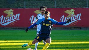 Marco Dulca, singurul fotbalist român lider într-o primă ligă din străinătate: "Pleci din România pentru că nu ești respectat ca sportiv!" Ignorat la FCSB, închizătorul care n-a văzut cartonașul roșu vreodată face din Slovenia o analiză tranșantă. INTERVIU EXCLUSIV