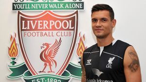 Dejan Lovren, criticat deschis de selecționerul Croației! Riscă să rateze EURO 2016! Ce a făcut fundașul lui Liverpool în timpul meciului cu Ungaria