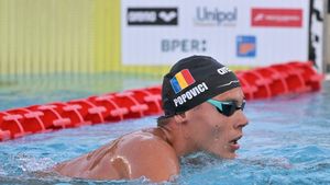 "Ce faci când crezi că poți să fii un exemplu?". David Popovici continuă pregătirile pentru a doborî recordul mondial la 100 de metri liber