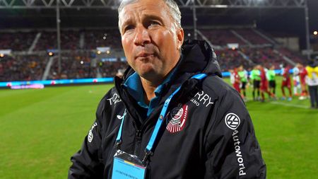 Cel mai greu moment pentru Dan Petrescu, la CFR Cluj: „Au fost momente în care a plâns” + Curg ofertele pentru antrenorul campioanei