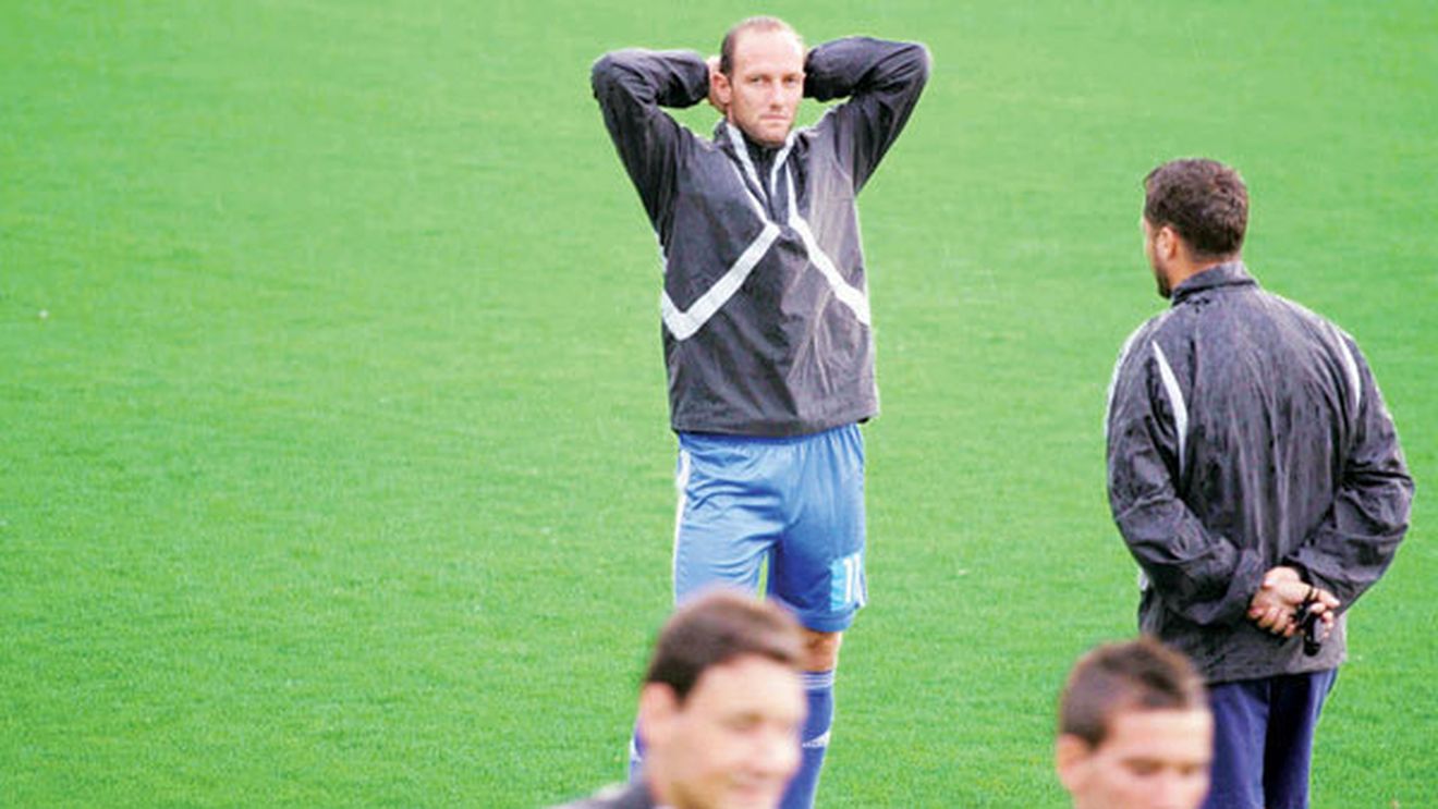 INCREDIBIL! 24 de jucători, dați dispăruți de Mititelu:** "Au fugit ca potârnichile!" Unde e Gugu?