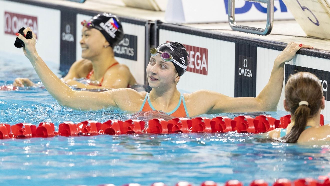 Record mondial fabulos la 100 metri liber feminin. Kate Douglass e prima înotătoare din istorie care coboară sub 50 de secunde!