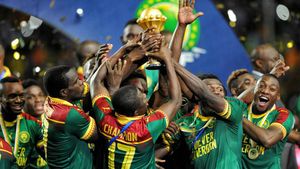 Povestea fotbalistului care a ajuns în Liga 1 după ce a dat probe, iar acum este campionul Africii cu naționala Camerunului. Cum l-a pierdut Dinamo