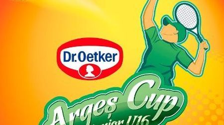 Juniori din 13 țări iau startul la turneul internațional de tenis "Argeș Cup"