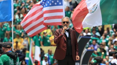 Andrea Bocelli, cuvinte mari despre Cristi Chivu: „Autoritate și calm. Sper să câștige Liga Campionilor la anul”