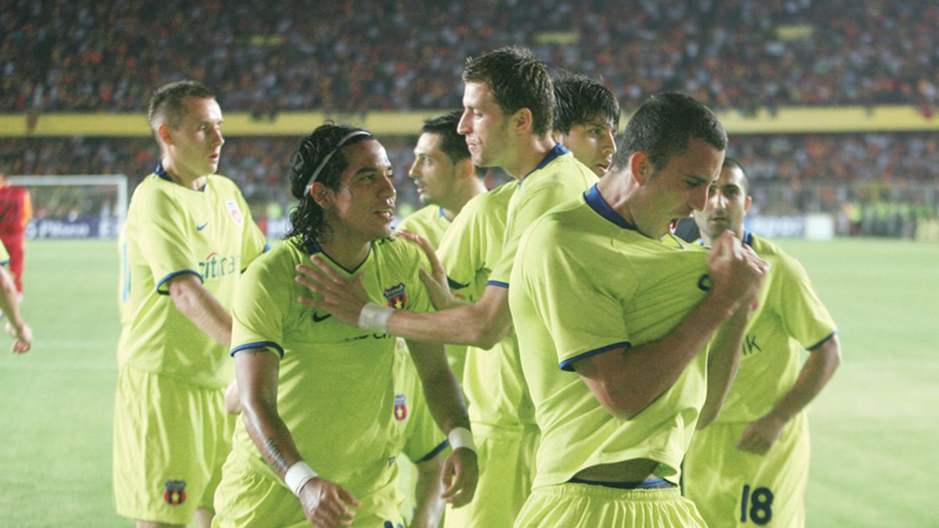 Globe-trotterii Stelei