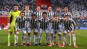 „Am încercat să fur de la Cristiano Ronaldo și de la Chiellini”. Radu Drăgușin, uluit când s-a trezit în vestiar cu milionarii fabuloși ai fotbalului mondial