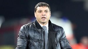 Golgheterul Dinu, out cu Astra: Ganea: "Cine nu se pregătește, nu joacă!"
