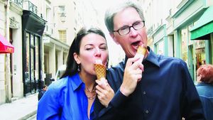 Linda Pizzuti, cea mai sexy patroană din istoria lui Liverpool!** "Ce cântece să învăț?"