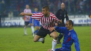 În ce investește banii câștigați din fotbal fundașul de fier al Stelei, dar cu inimă romantică: „Pentru că asta mi-a lipsit toată viața!”. EXCLUSIV