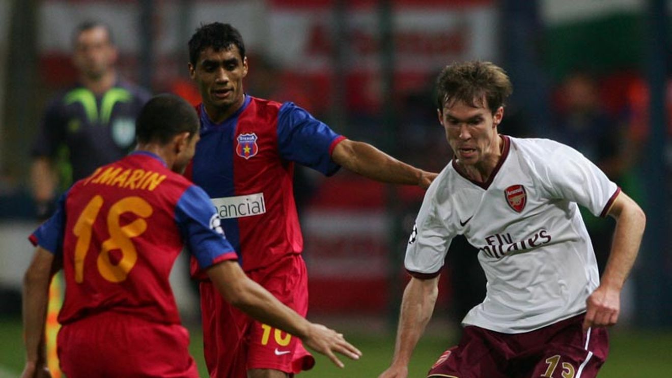 Peter Hill-Wood: "Adebayor rămâne, Hleb probabil pleacă"