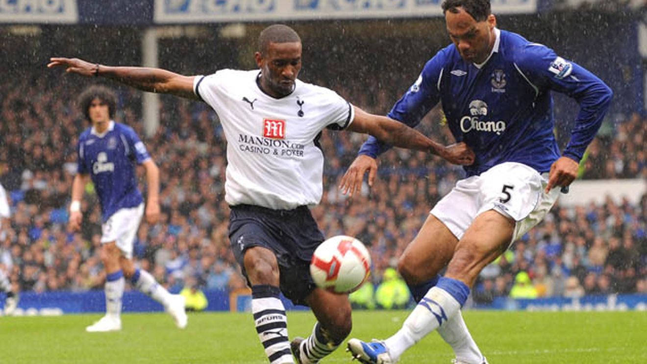 Tottenham riscă penalizări din cauza transferului lui Defoe!