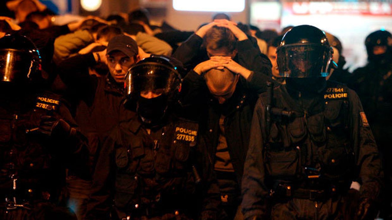 VIDEO O noapte și o zi de groază la Paris:** 100 de croați arestați înainte de PSG-Dinamo Zagreb! Detaliul care arată că au venit chitiți pe scandal: