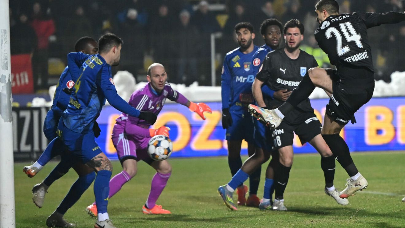 Haine de gală pentru gazde, straie de campioană pentru Craiova! Lumini și umbre la Slobozia