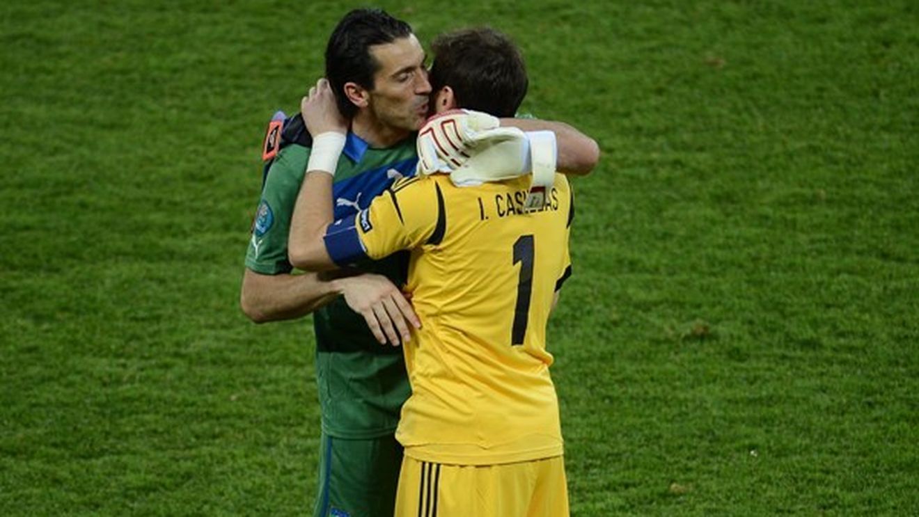 VIDEO EMOȚIONANT** După asta și italienii îi vor spune "Sfântul Iker"! Gestul incredibil făcut de Casillas în finala EURO