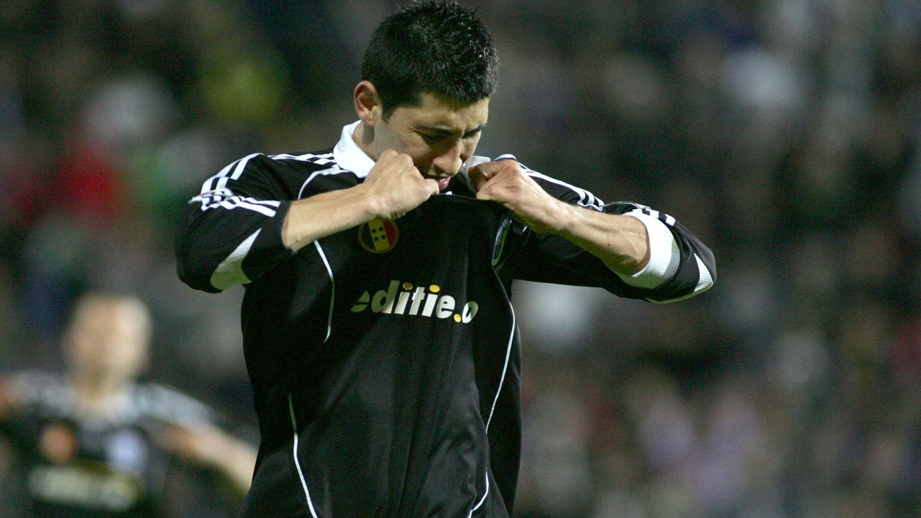 Scandal** Costea - Mititelu