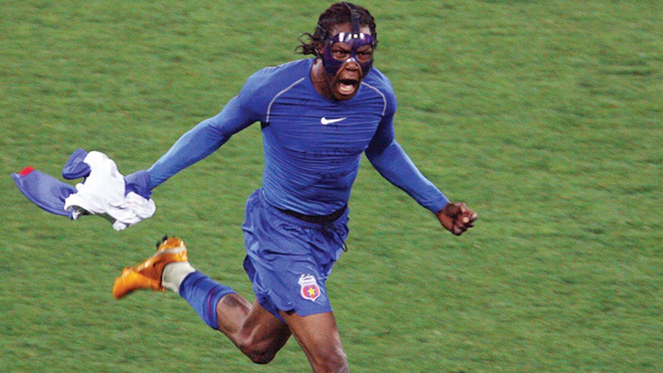 Habibou**, agresat de suporteri!