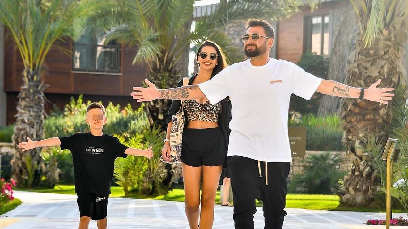 Lui Adrian Mutu îi merge de minune după ce a plecat de la Rapid! În ce lux se lăfăie „Briliantul” de când a ajuns la Neftchi Baku: Sandra Mutu se laudă cu apartamentul din Azerbaidjan | FOTO