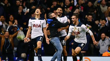 Meci NEBUN în Cupa Angliei! O echipă din liga a patra a condus cu 2-0 și era în avantaj în minutul 89 al partidei cu Tottenham. Cum s-a terminat totul 