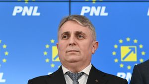 Ministrul de Interne al României a plecat când a fost întrebat despre scandalul legat de harta Ungariei Mari! Ce a spus Lucian Bode despre ultimele evenimente de la Dinamo | VIDEO