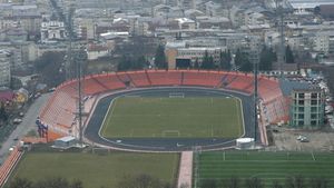 Galerie de lux sub Pietricica!** Vin 70 de suporteri din Feroe!