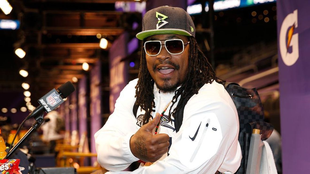 Nu scapă de amendă. "Sunt aici pentru a nu fi amendat, boss", au fost doar vorbe. Ce riscă Marshawn Lynch, după conferința de presă dinaintea Super Bowl