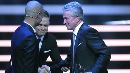 Moment excepțional între Pep și Jupp! Guardiola i-a tăiat respirația lui Heynckes cu un discurs care a ridicat sala în picioare