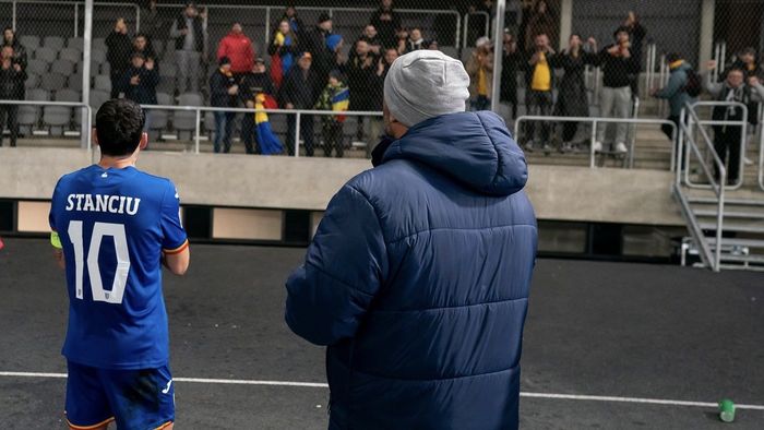 Tensiuni la Kaunas, după Lituania - România 1-2! Suporterii „tricolorilor”, reproșuri pentru jucătorii lui Mircea Lucescu: „Nu ne respectați!”. Ce a răspuns Nicolae Stanciu